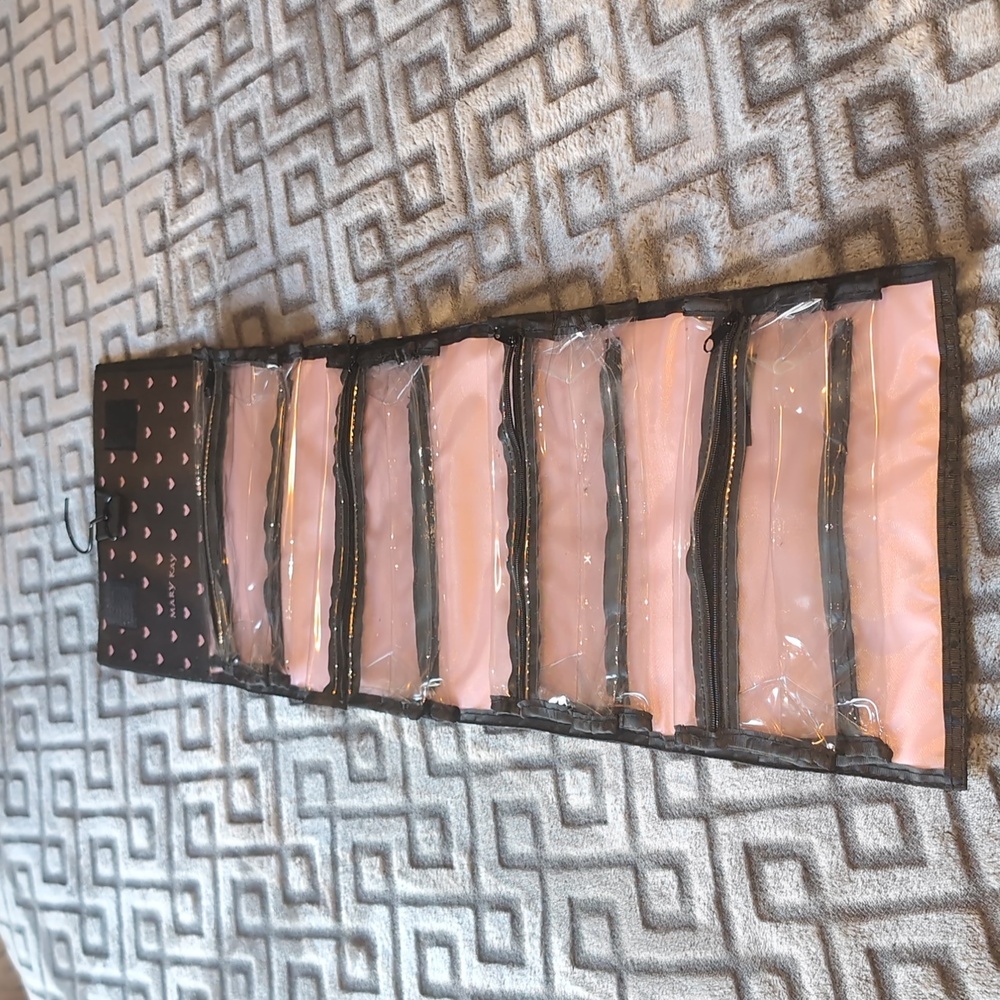 MaryKay Roll-Up Cosmetics bag